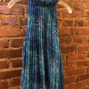 Blue design sleeveless blouse